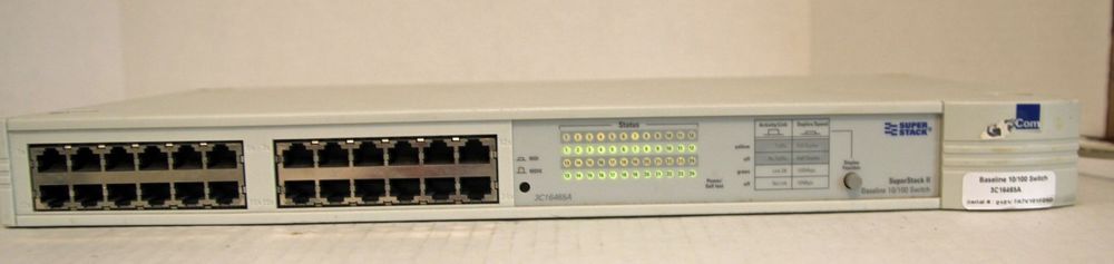 FSC - Fujitsu Siemens Primergy KVM S2-1611 16-Port Switch over IP