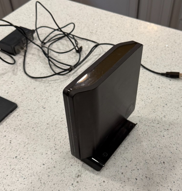 Seagate FreeAgent Pro External Hard Drive, 300GB, USB/eSATA