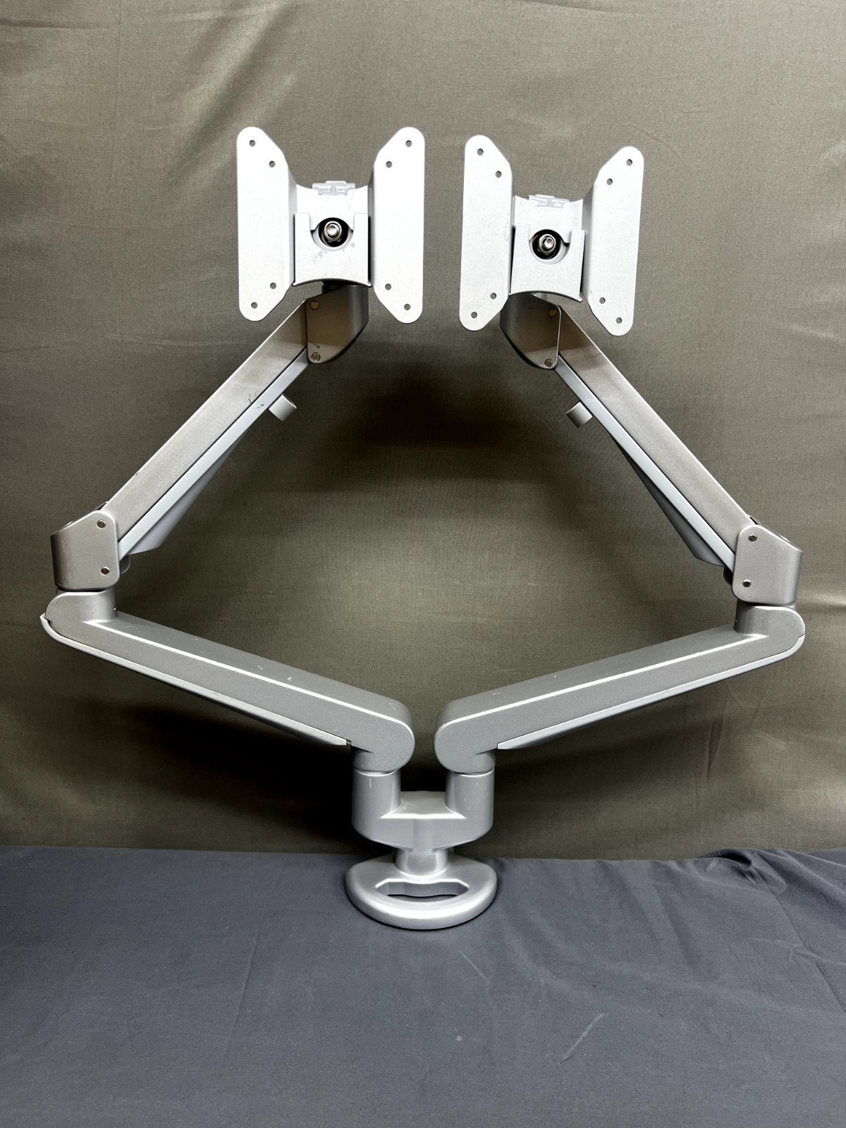 Dual Monitor Arm Desk Mount Silver ESI Edge 2 VESA 75/100 Adjustable