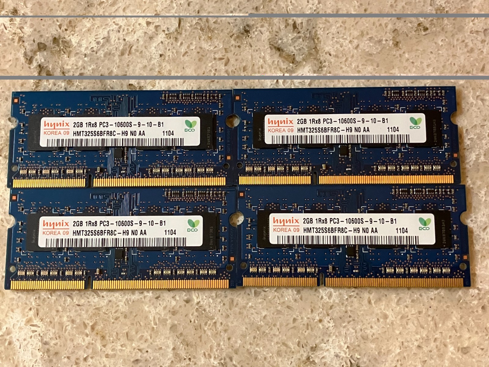 Gently Used Hynix 8GB PC3-10600S-09-10-B1 Notebook Ram Kit