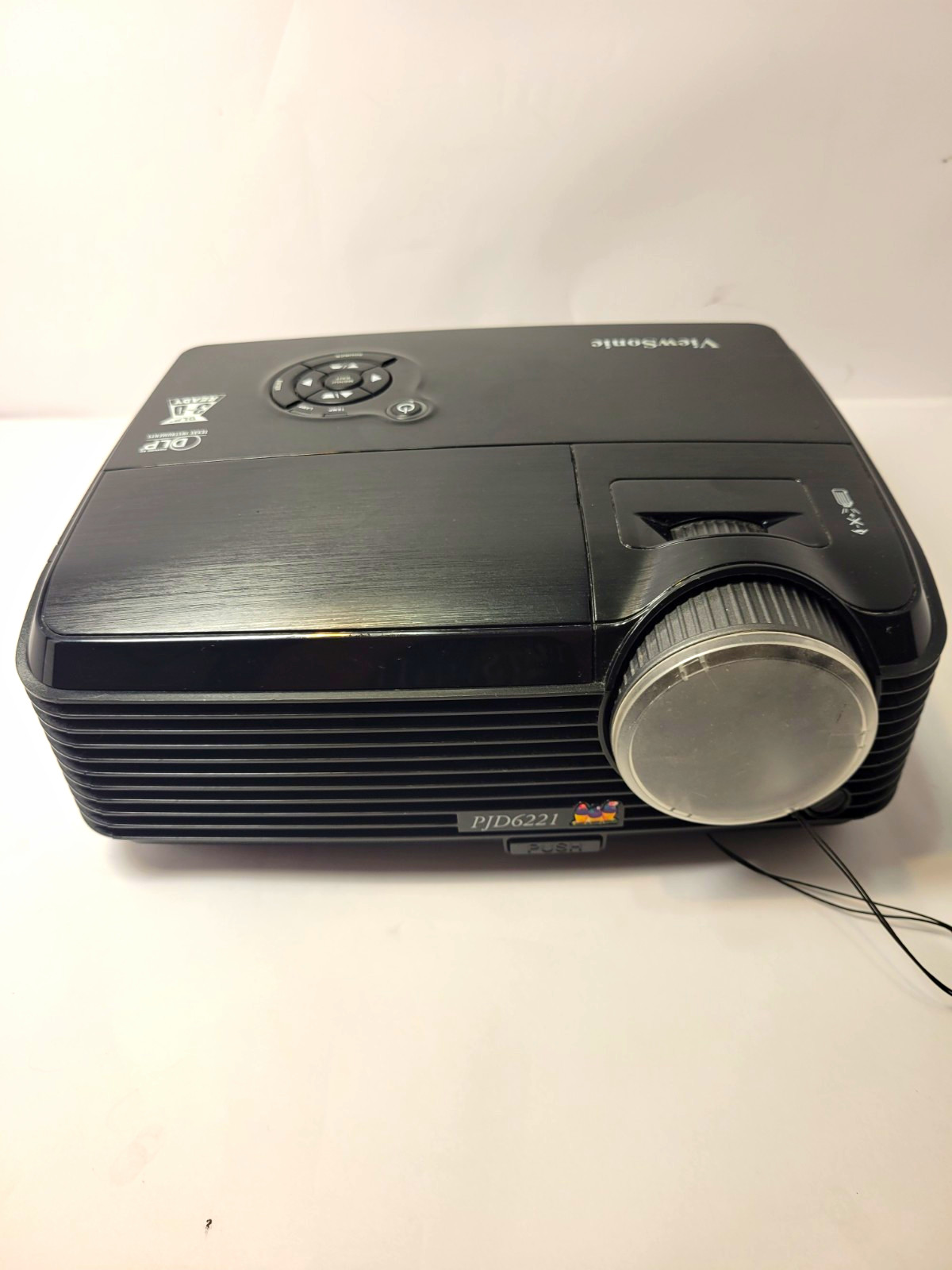 ViewSonic PJD6221 DLP 3D Ready Projector 2600 Lumens XGA 4:3 Black