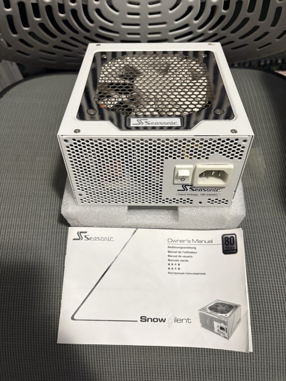 Seasonic SnowSilent 750 Watt 80+ Platinum Fully Modular Power Supply