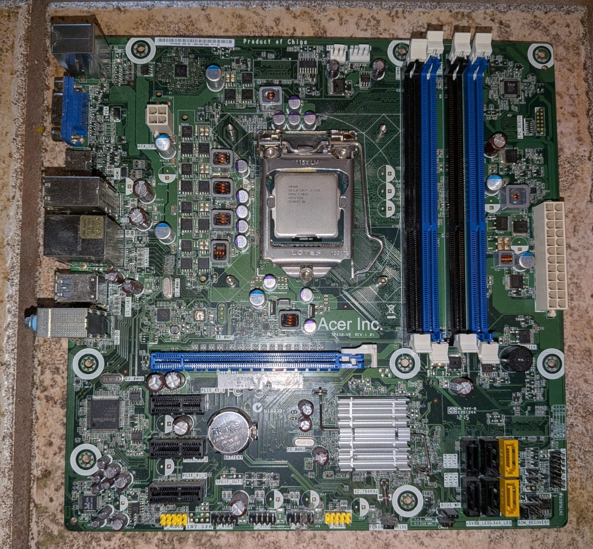 Acer IPISB-VR LGA1155 H67 Chipset Motherboard Rev 1.01 + Core i3-2130 3.4Ghz CPU