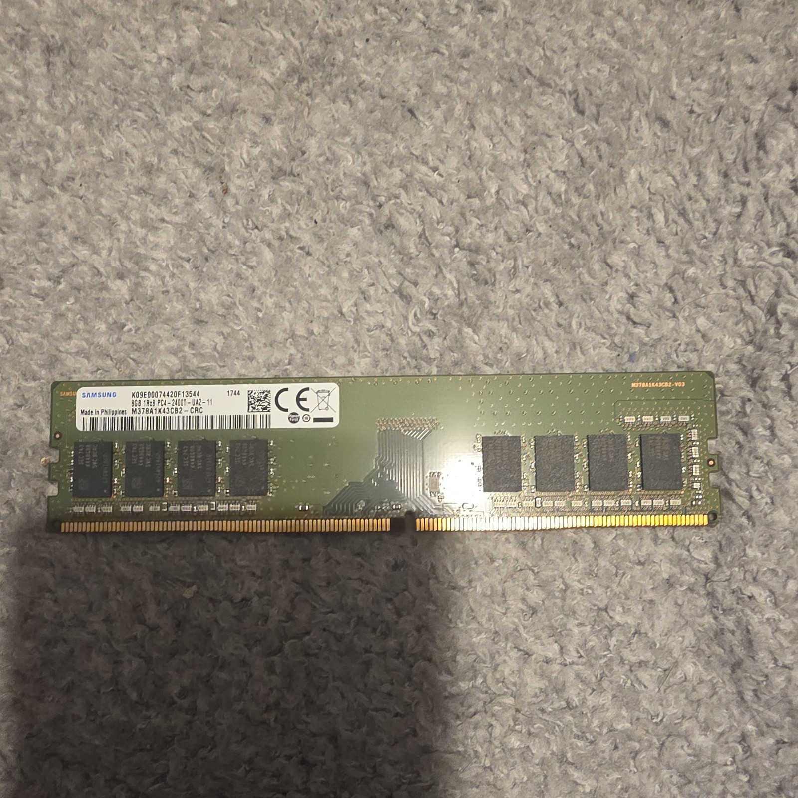 Sk Hynix 8GB 1Rx8 PC4 - 2400T-UA2-11 HMA81GU6AFR8N-UH