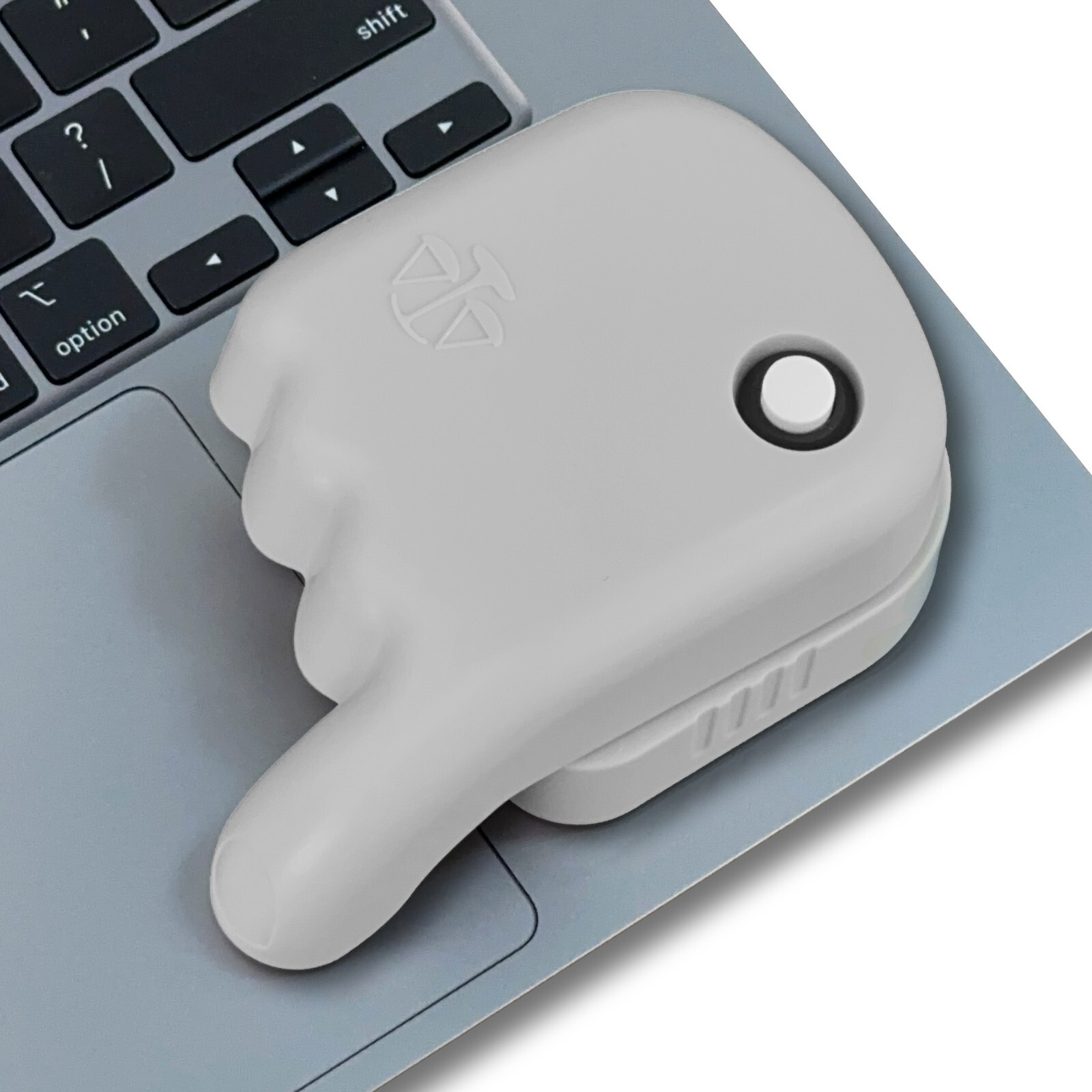 Laptop Touchpad Mouse Jiggler - Doesn't Require Mouse – AA Battery Powered