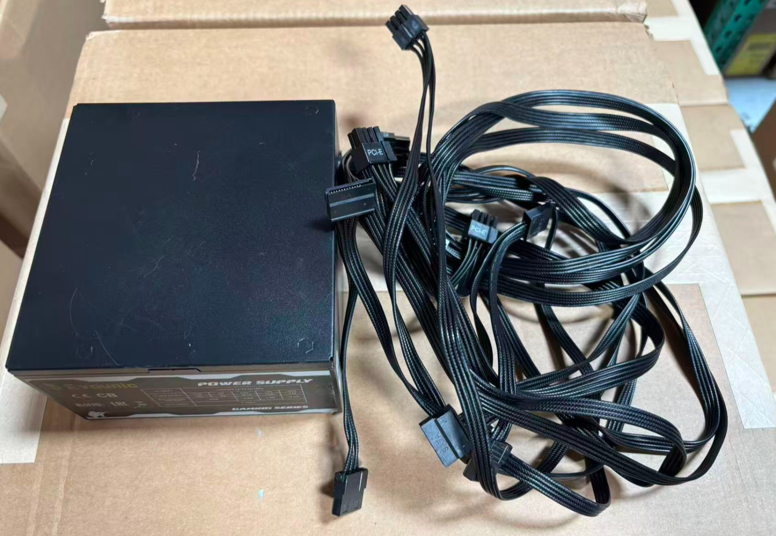 Evounic 650W Gaming Series ATX Power Supply PSU 115/230V Black