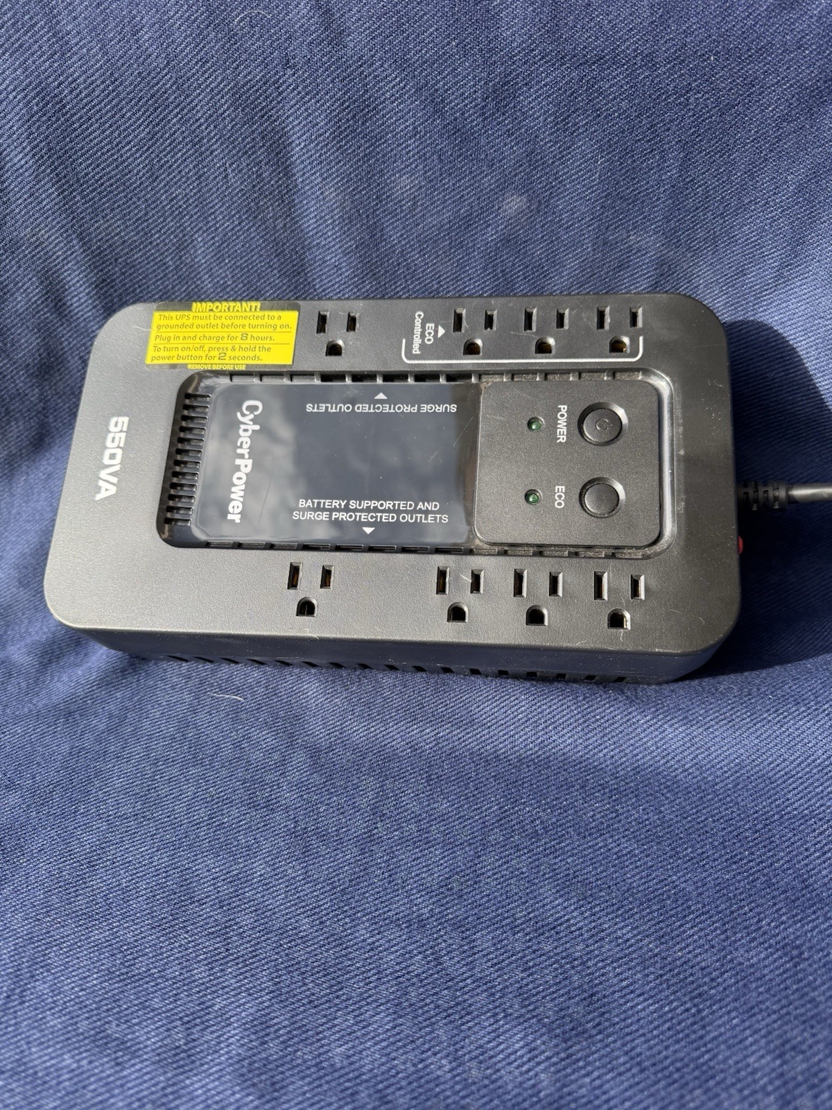 CyberPower CP550SLG 550VA / 330W UPS Battery Backup 8-Outlet Surge Protector