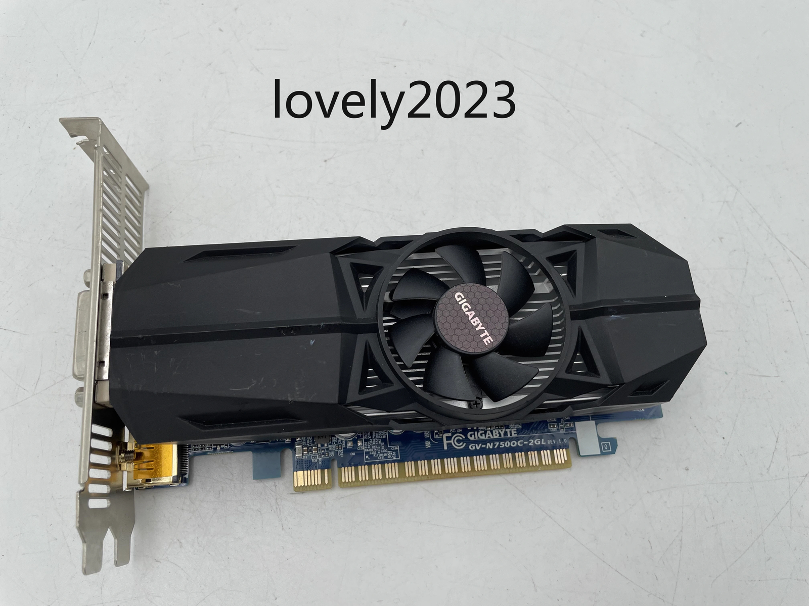 1pc used Gigabyte GTX750 2G desktop PC independent gaming graphics card