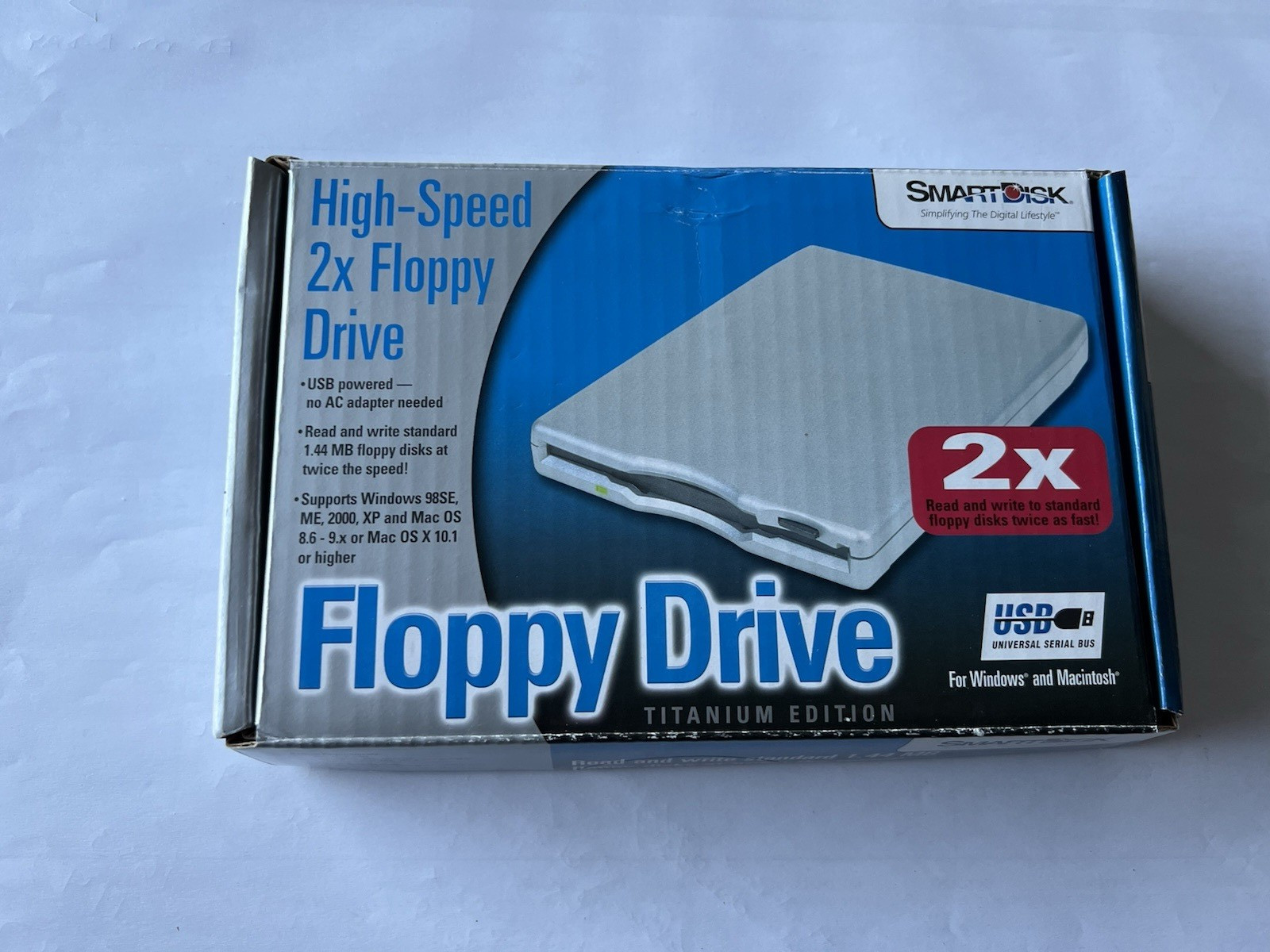 SmartDisk External USB Powered Floppy Disk Drive Titanium Edition Windows or Mac