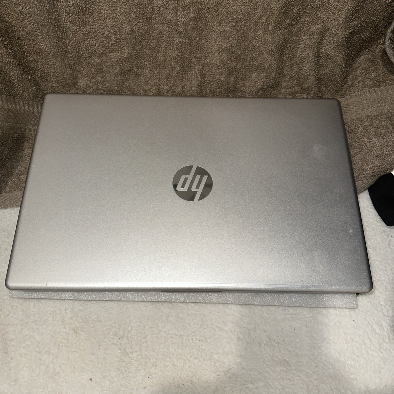 HP Laptop 15-fc0305nr7K5R1UA