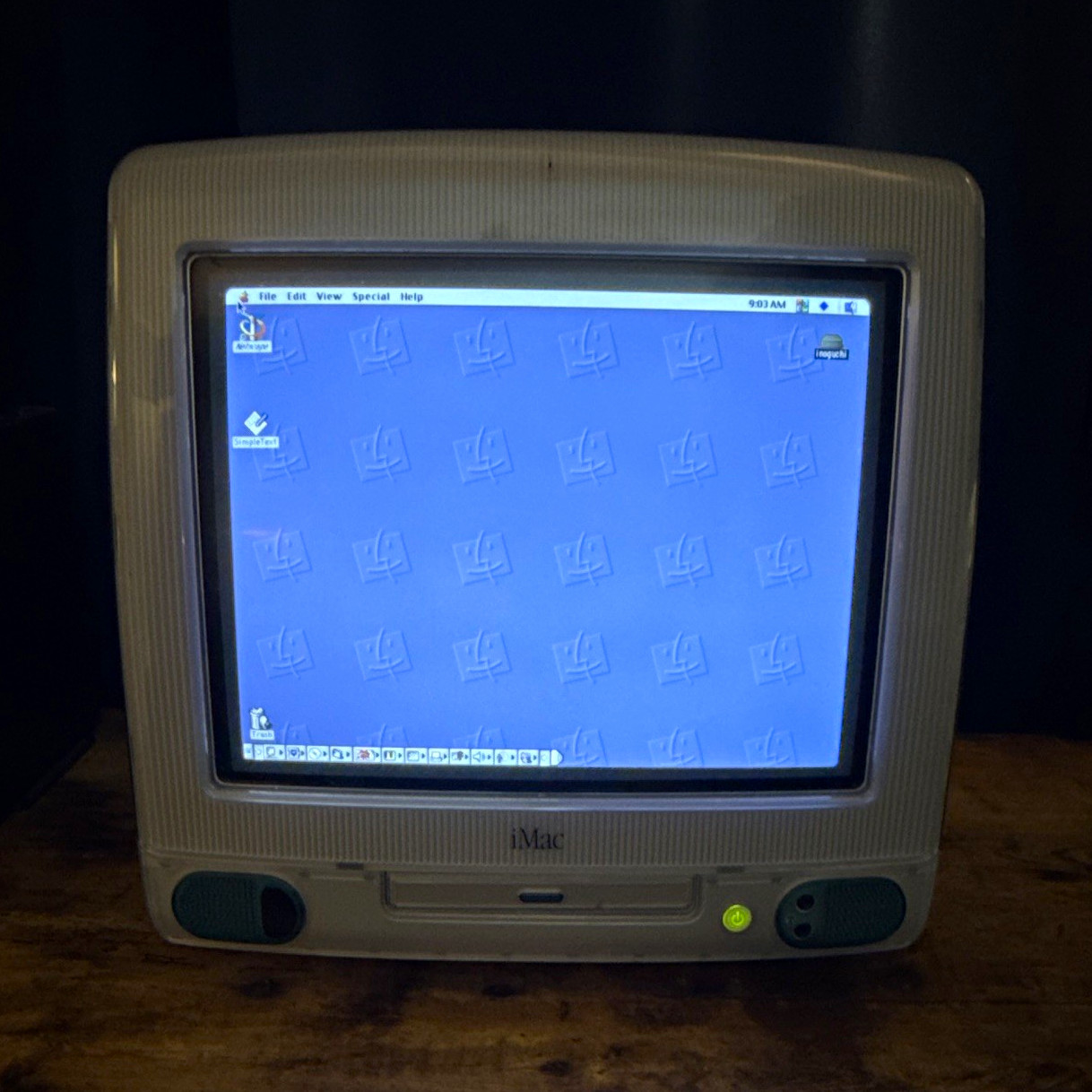 Apple iMac G3 400MHz 128MB 10GB Vintage All-in-One Desktop