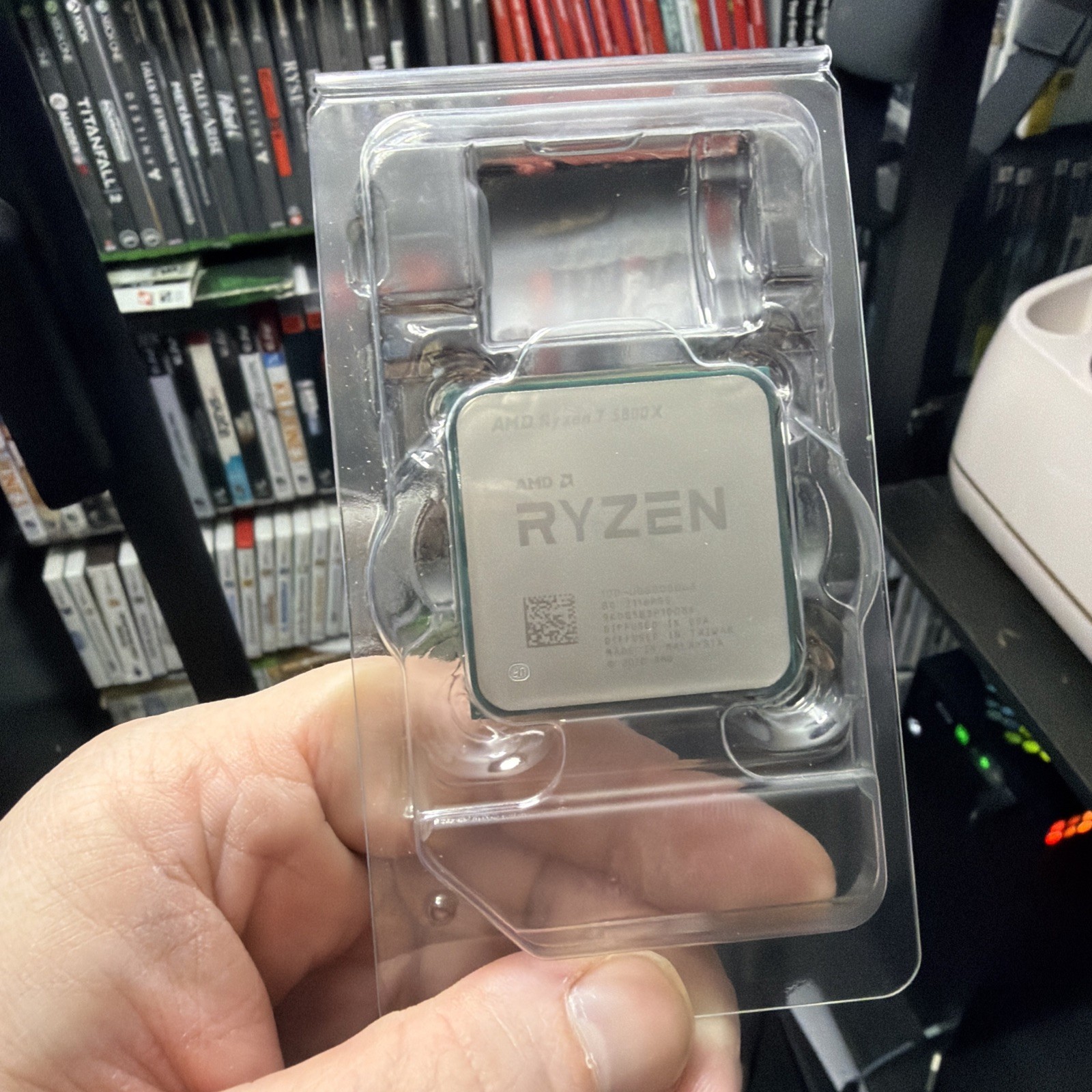 AMD Ryzen 7 5800X Desktop Processor (4.7GHz, 8 Cores, Socket AM4) 