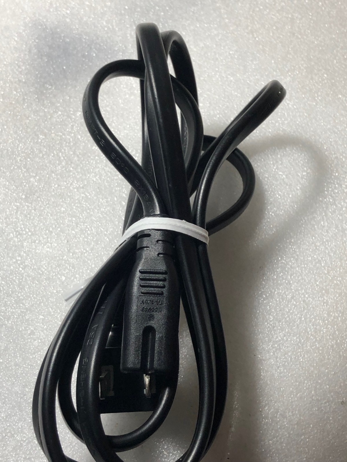 I-SHENG SP-12C E55943 7A 125V 5' Electronics Power Cord 2 Prong Right Angle(Z18