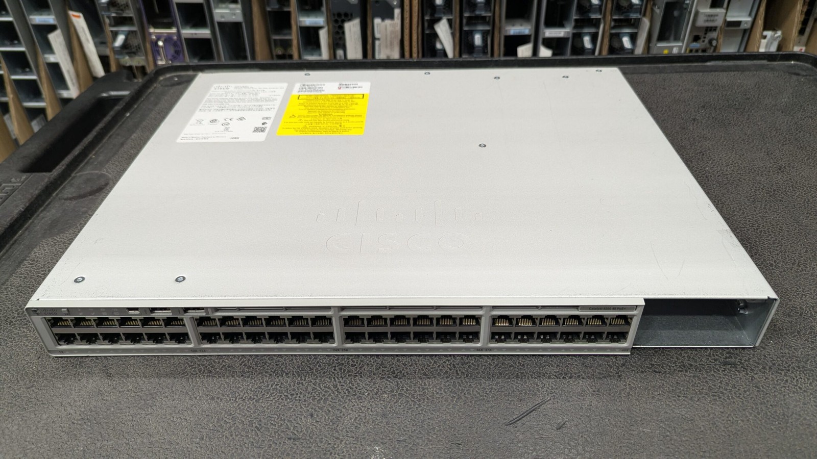 Cisco C9200-48P-E Catalyst 9200 48-Port PoE+ Switch, Network Ess. Stack Blanks