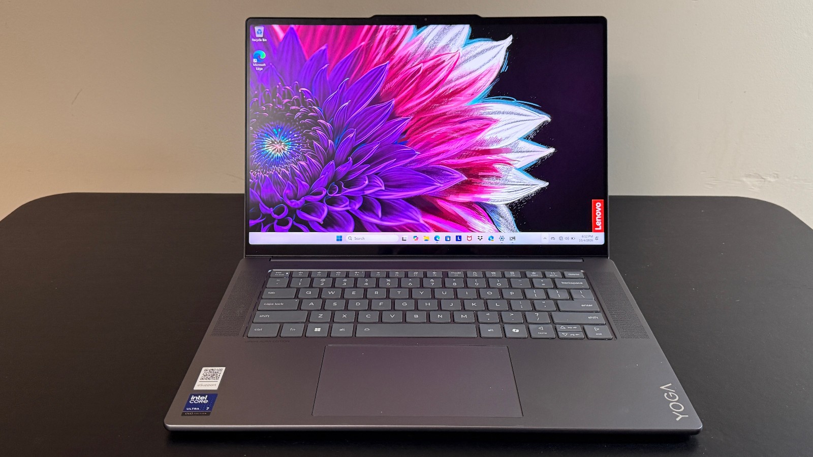 Lenovo Yoga Slim 7i Aura 15.3" 3K 120Hz Touch (Ultra 7 256V 16GB/TB SSD) Laptop