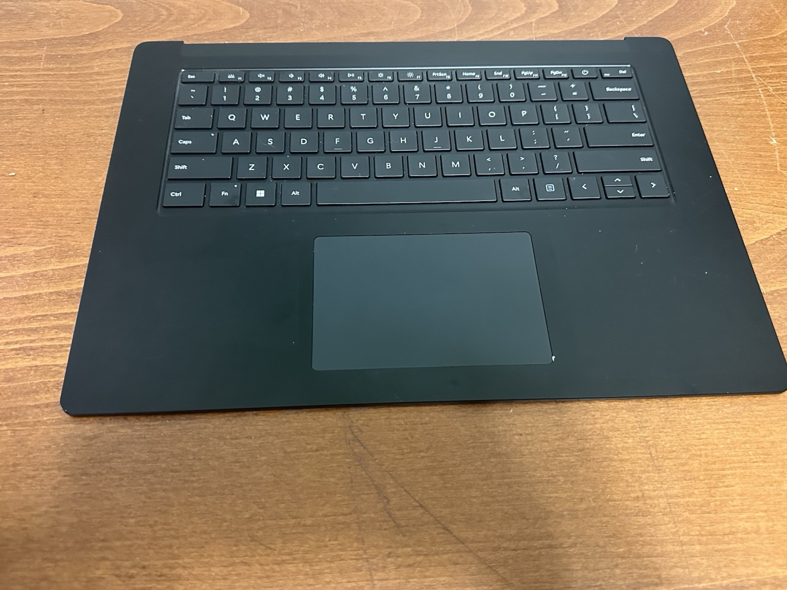 M1114274-003 GENUINE MICROSOFT TOP COVER W- KEYB  SURFACE 4 1979
