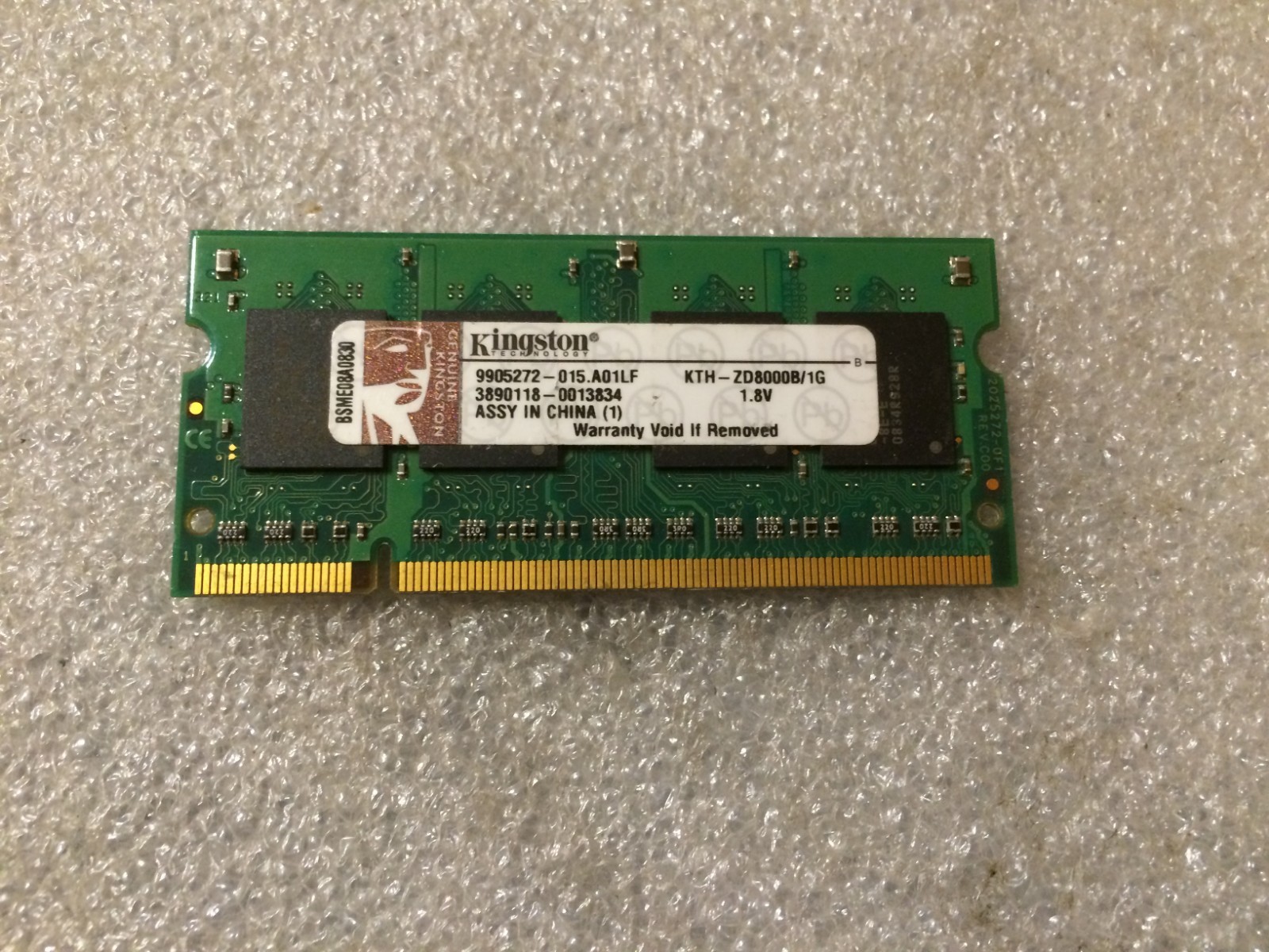 Kingston KTH-ZD8000B/1G 1GB PC2-5300 667MHz CL5 200-Pin DDR2 Sodimm Memory