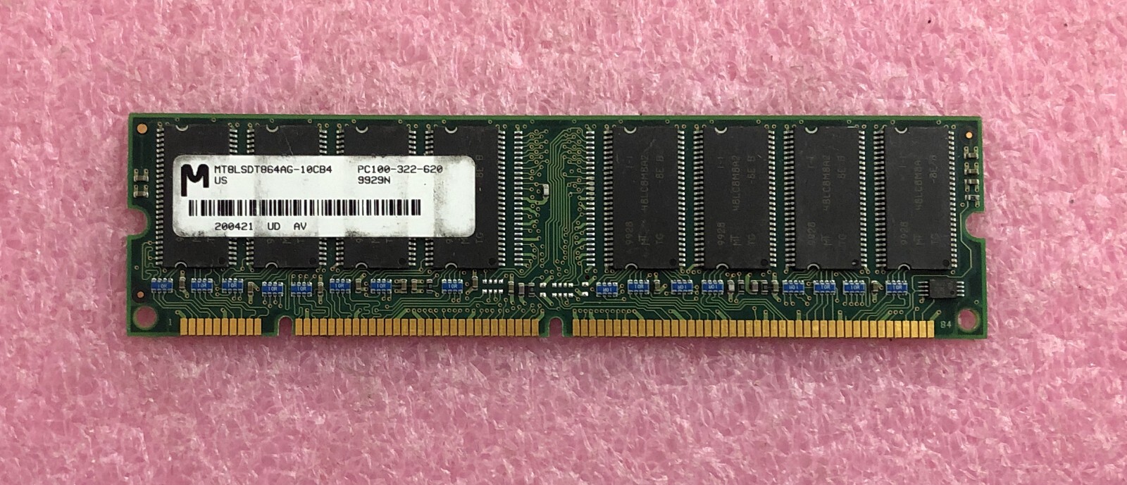 1 x 64MB MICRON PC-100 NON-ECC MEMORY SDRAM - MT8LSDT864AG-10CB4
