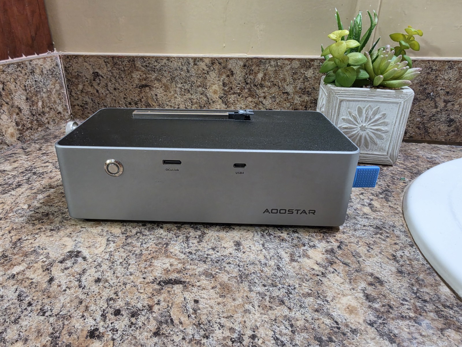 AOOSTAR AG02 External GPU Dock Station with USB4+OCULINK Ports and 800W PSU,EGPU