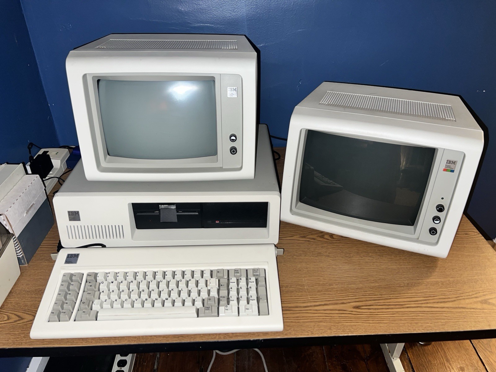 IBM 5160 Personal Computer XT Dual 5151 5153 Monitors Ethernet 20MB Hard Drive