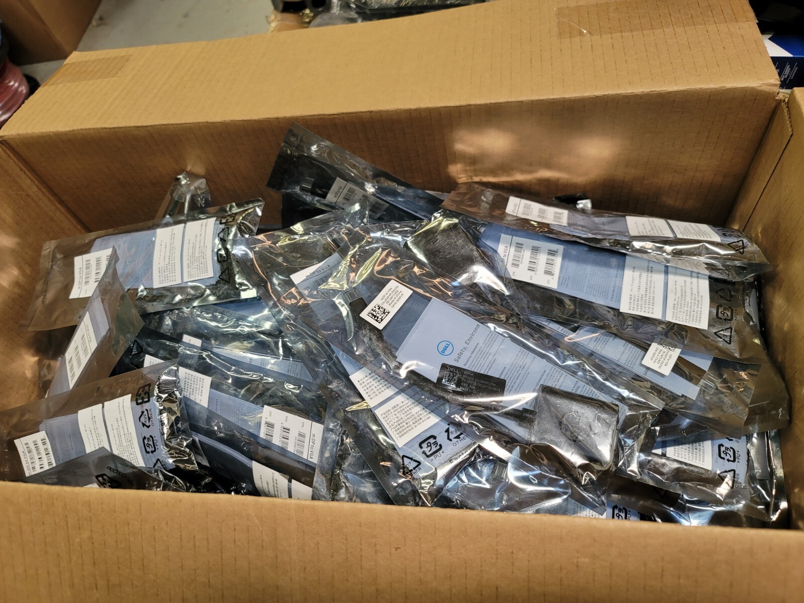 LOT OF 129 DELL mDP to VGA Cable Connector SEALED, CN-OPNKVT DAYBNBC084