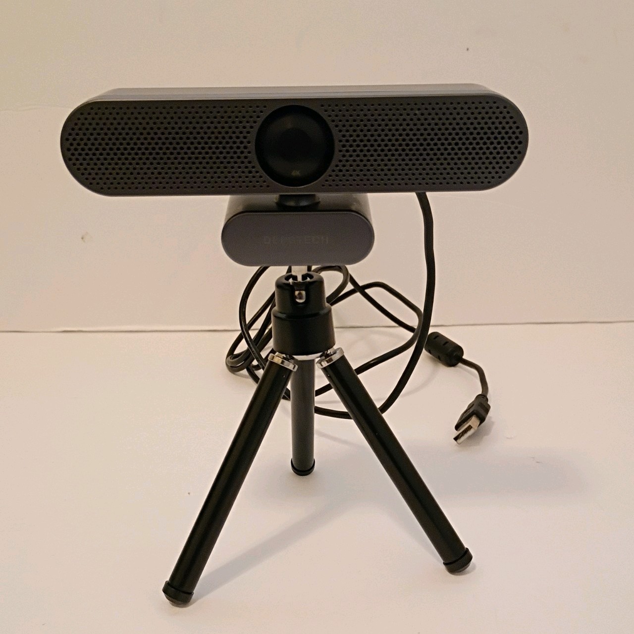 DEPSTECH DW50 Pro Webcam 4K Zoomable Camera with Microphone Remoteand Auto-Focus