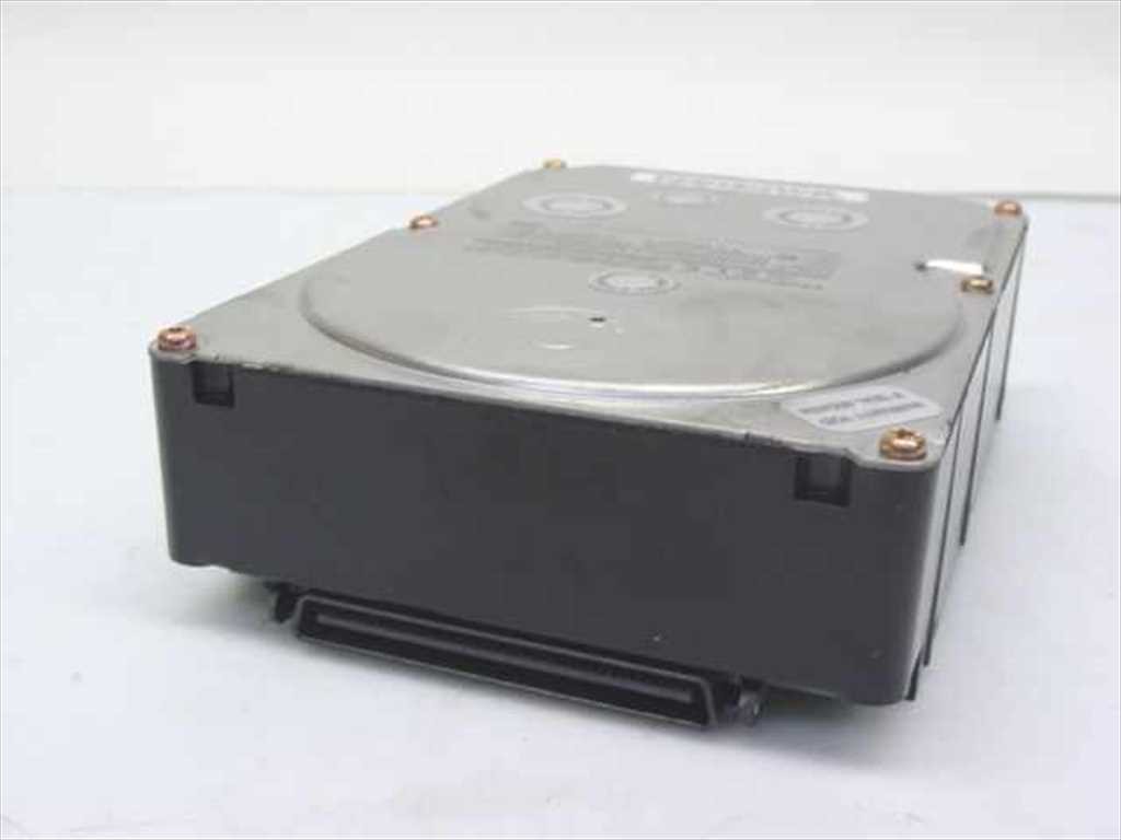 Quantum Atlas III 18.2GB 3.5" SCSI HH Hard Drive 80-Pin SCA Hot Swap TD18J
