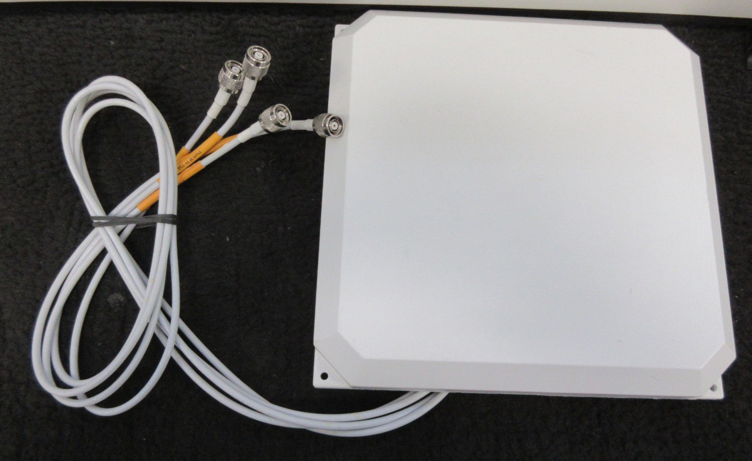 Cisco AIR-ANT2566D4M-R Dual-Band Directional Patch Antenna 2.4/5 GHz 6 dBi