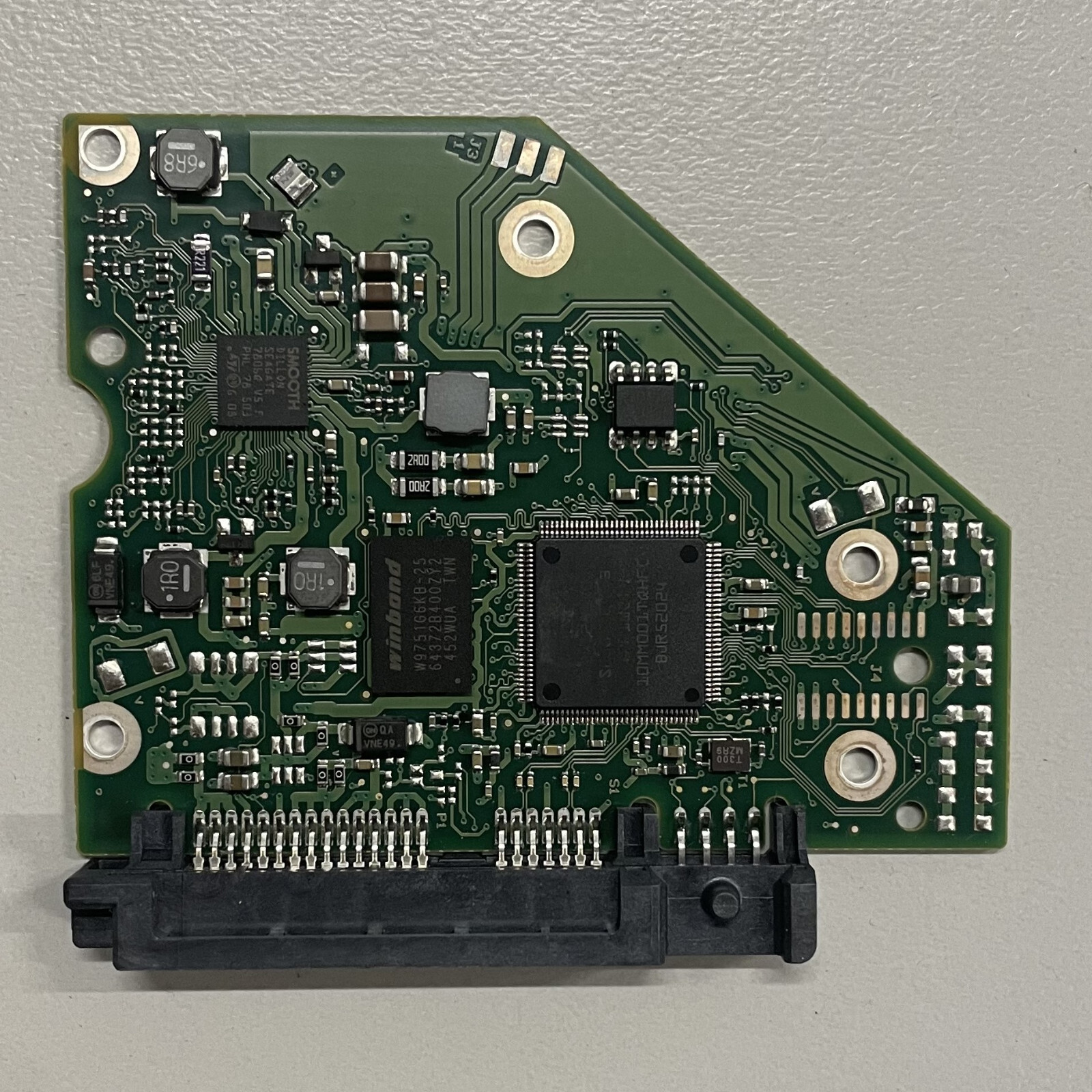 Seagate ST2000VN000 3.5" 2 TB SATA HDD PCB Board 100724095 REV A FW SC60