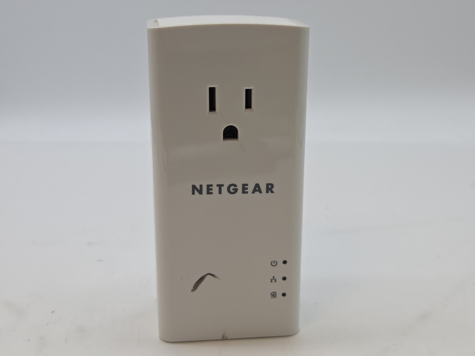 NETGEAR Powerline 1200 + Extra Outlet (PLP1200S) WITH 