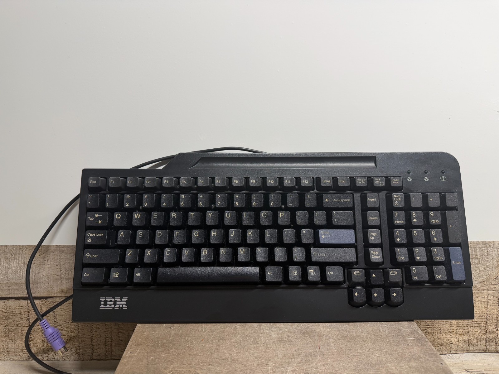 IBM SK-8820, Black Vintage Keyboard PS/2 - Fast Ship