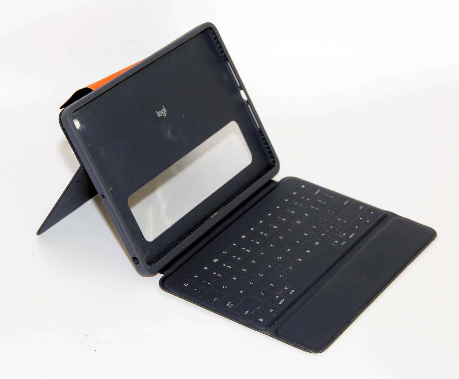 Logi YU0073 rugged combo 3 student Ipad keyboard case 7th 8th 9th generation