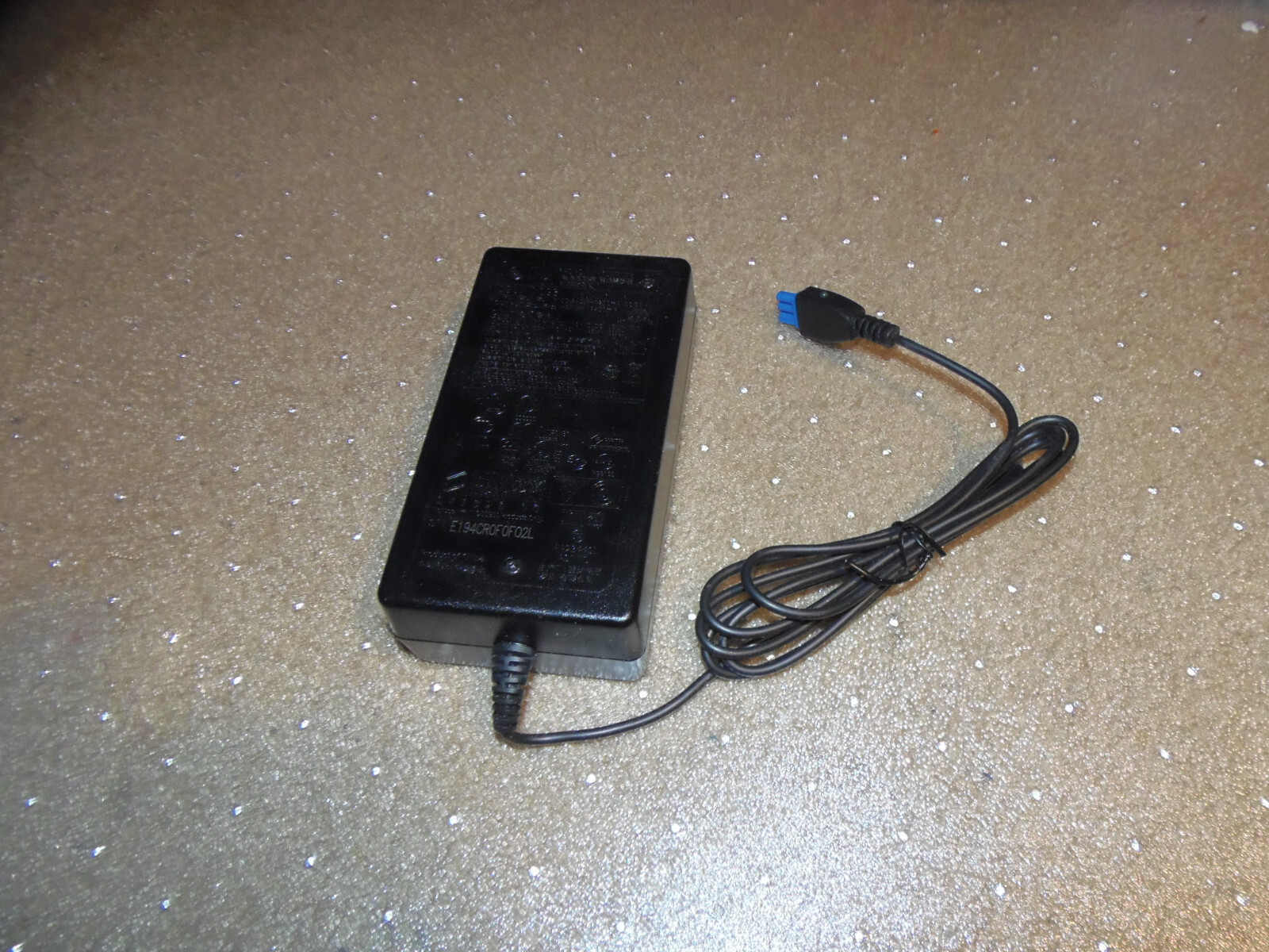 NEW Genuine HP 0957-2093 AC Power Adapter