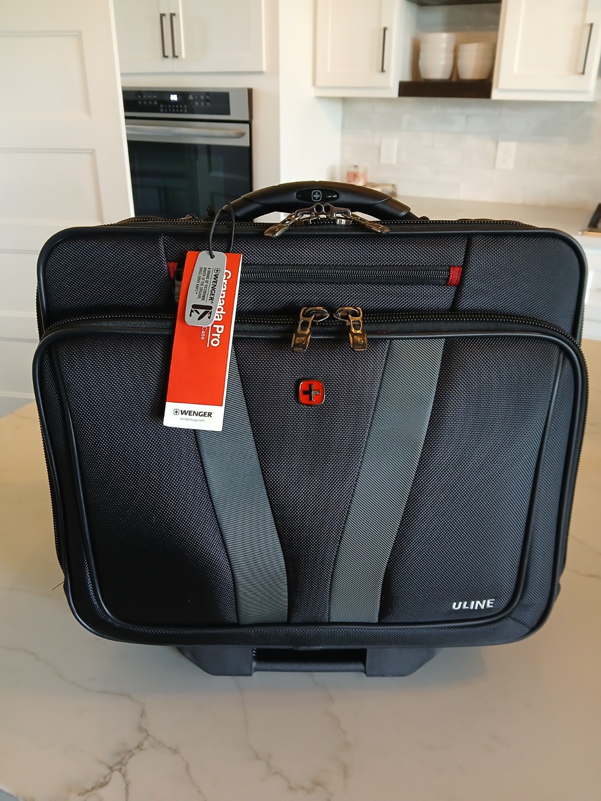 New Wenger Granada Pro 16" Wheeled Business Case