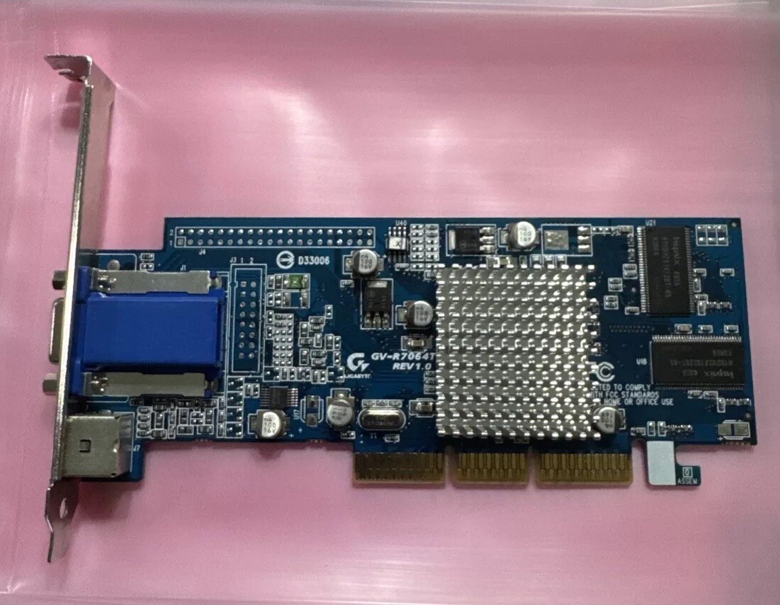 GIGABYTE Radeon7000 DirectX 7 GV-R7064T 64MB 64-Bit DDR AGP Video Card