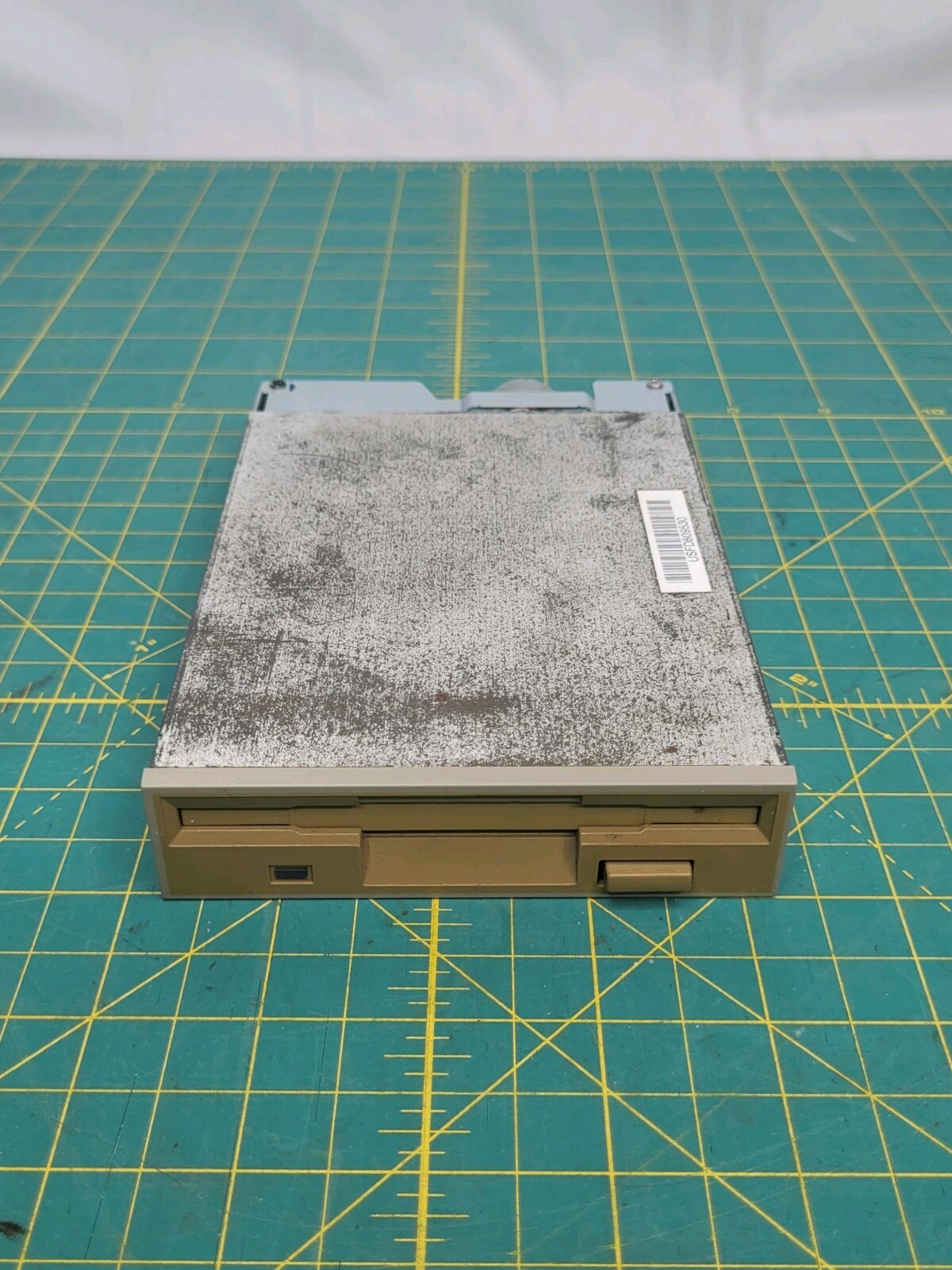 Newtronics Mitsumi D359T3 3.5" Jumperable Floppy Disk Drive Untested
