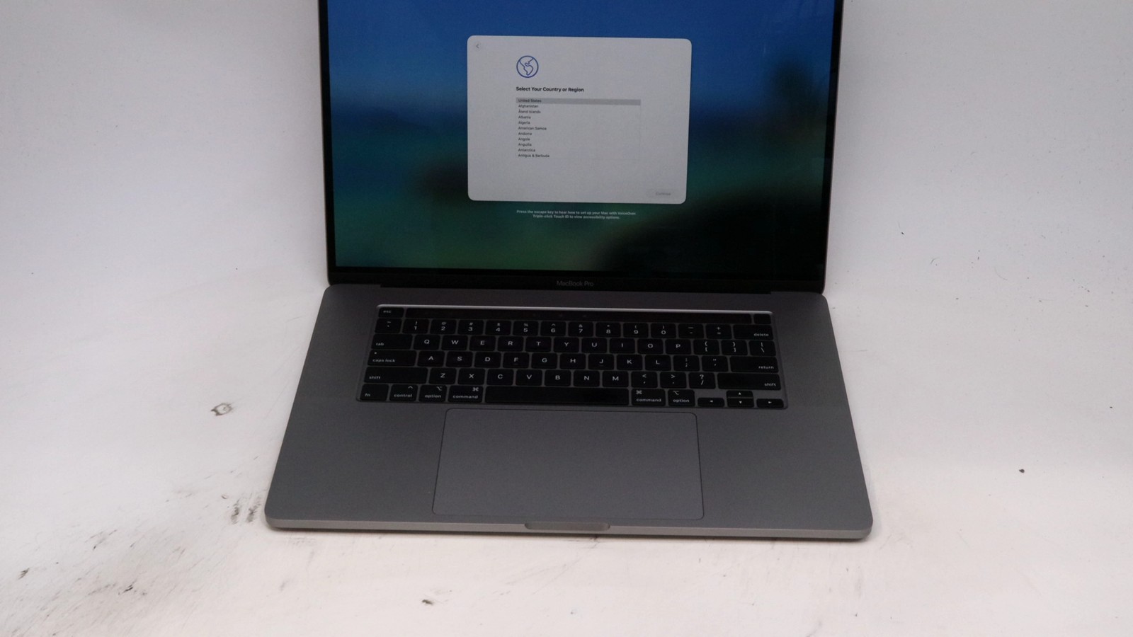 Apple Macbook Pro 16" i9-9880H 16GB 1TB - Good