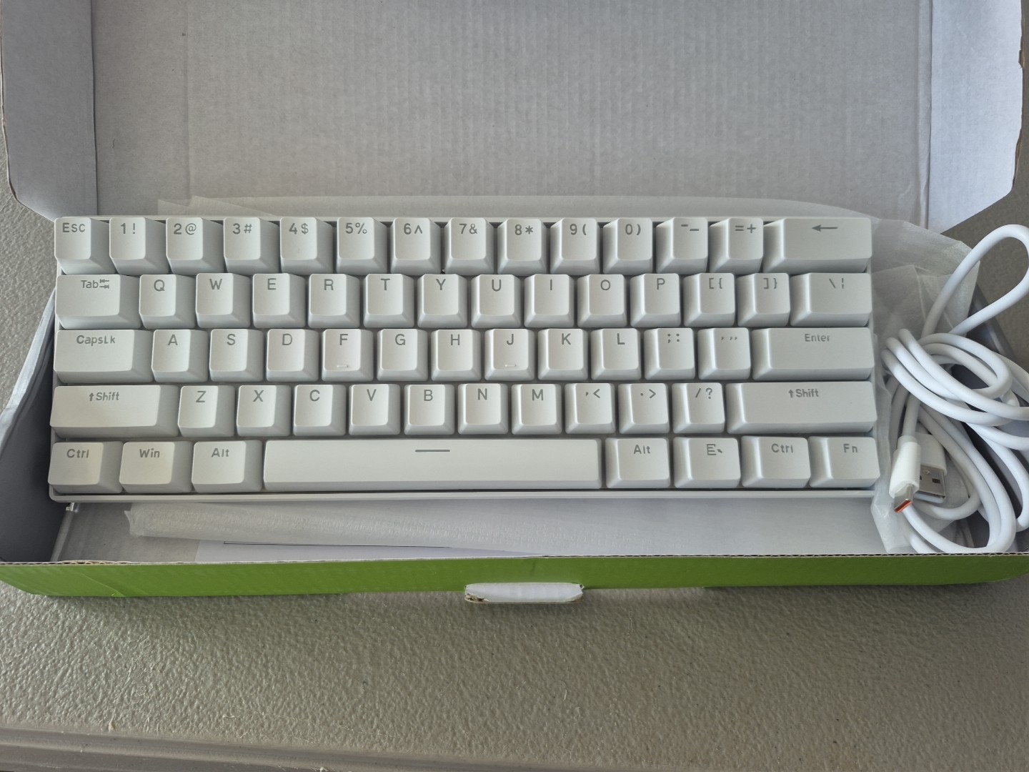 H61K Mechanical Keyboard Black White Wired USB-C QWERTY English