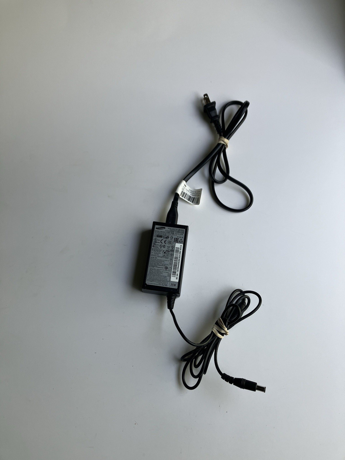OEM Samsung Genuine OEM AC/DC Adapter A3514_FPN 35W Output 14.0V 2.5A
