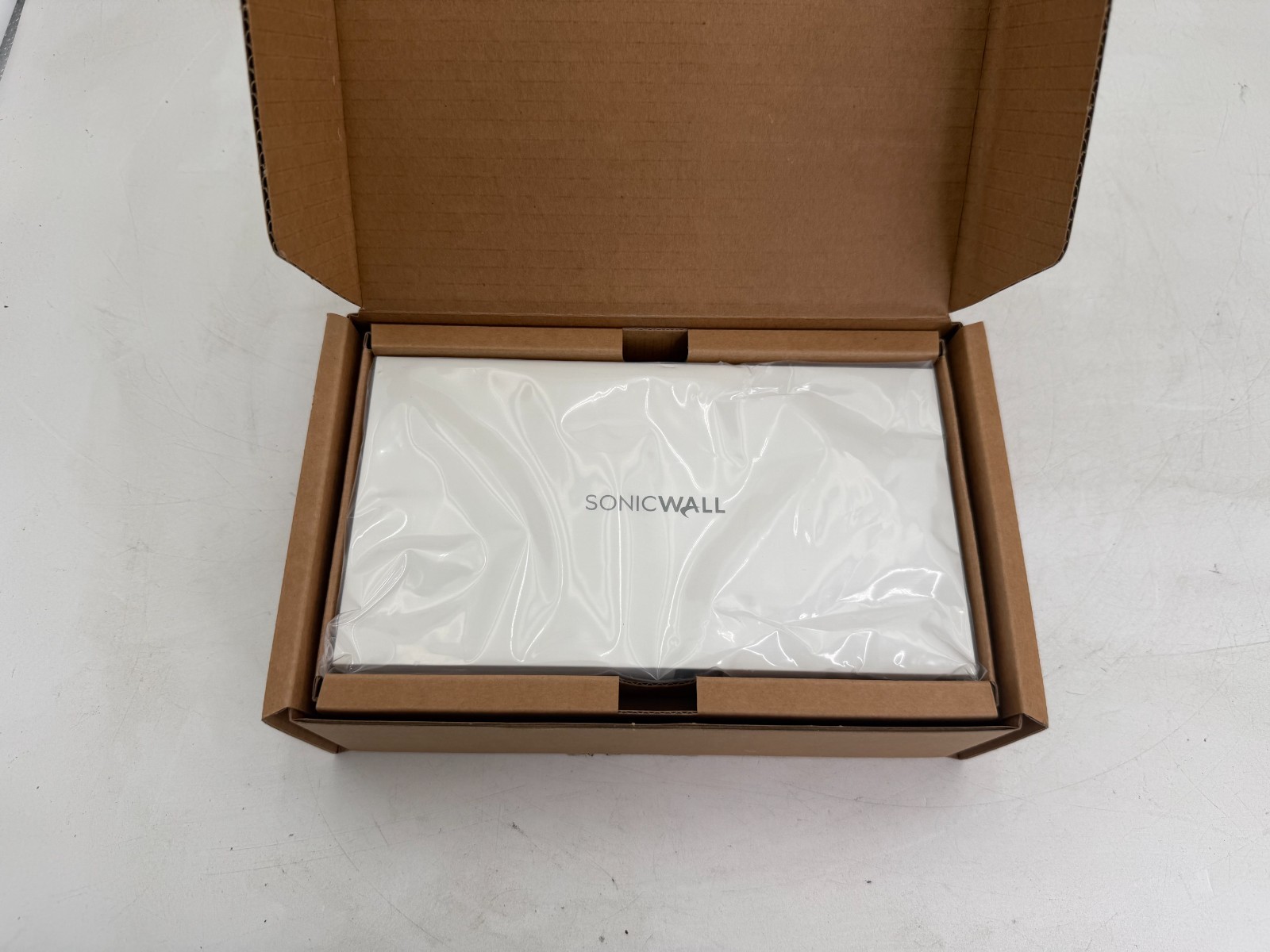 SonicWall SonicWave 231c Wireless Access Point 01-SSC-2121 Dual-Band PoE WAP