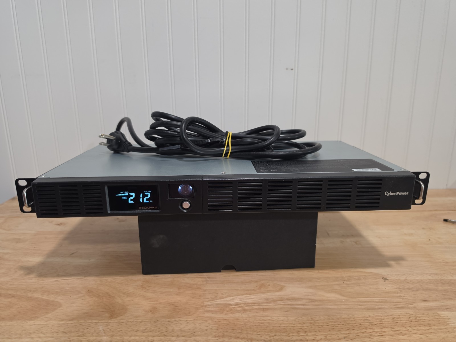 CyberPower OR500LCDRM1Ua 500VA 300W 1U Rackmount LCD UPS Battery Backup