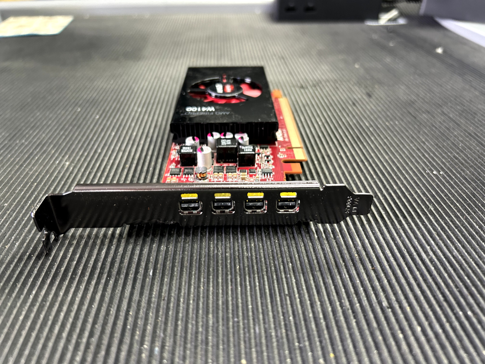 Dell 25D14 AMD FirePro W4100 2GB GDDR5 Graphics Card 4x Mini DisplayPort
