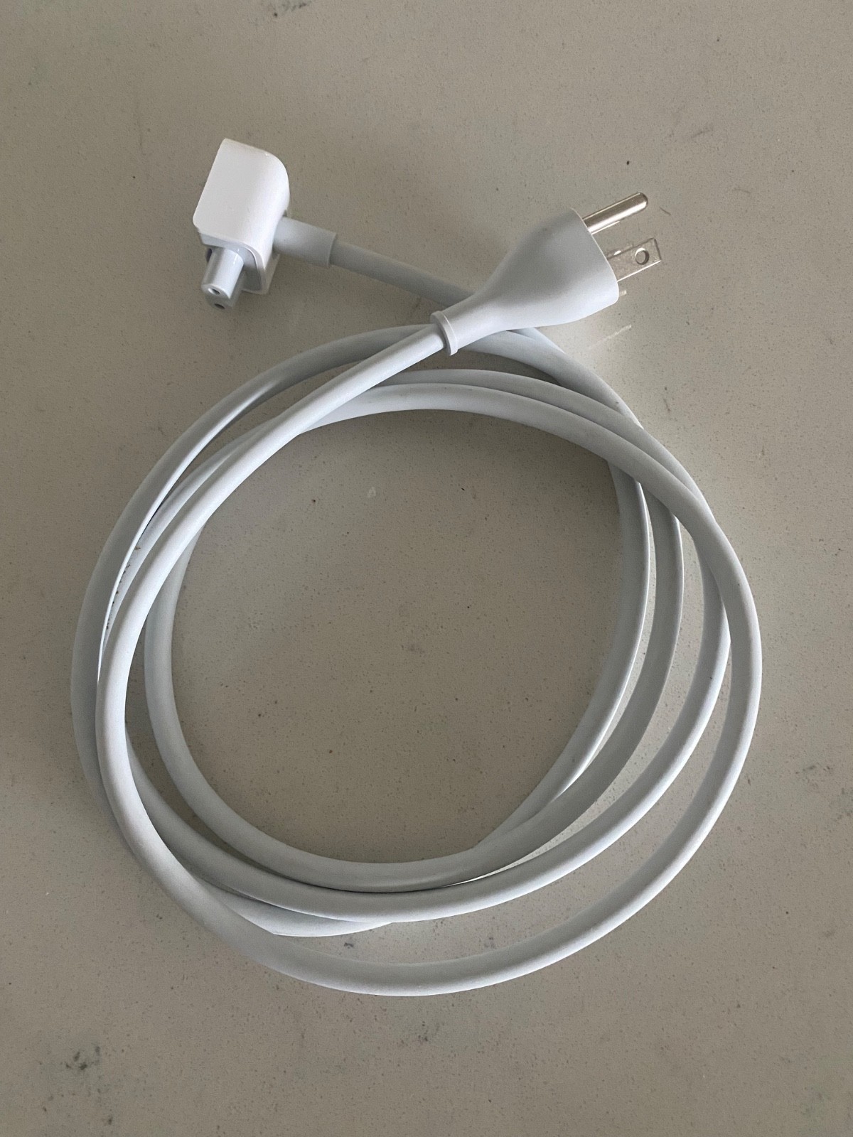 GENUINE Apple Power Adapter Extension Cable MK122LL/A White A1689 - New/No Box