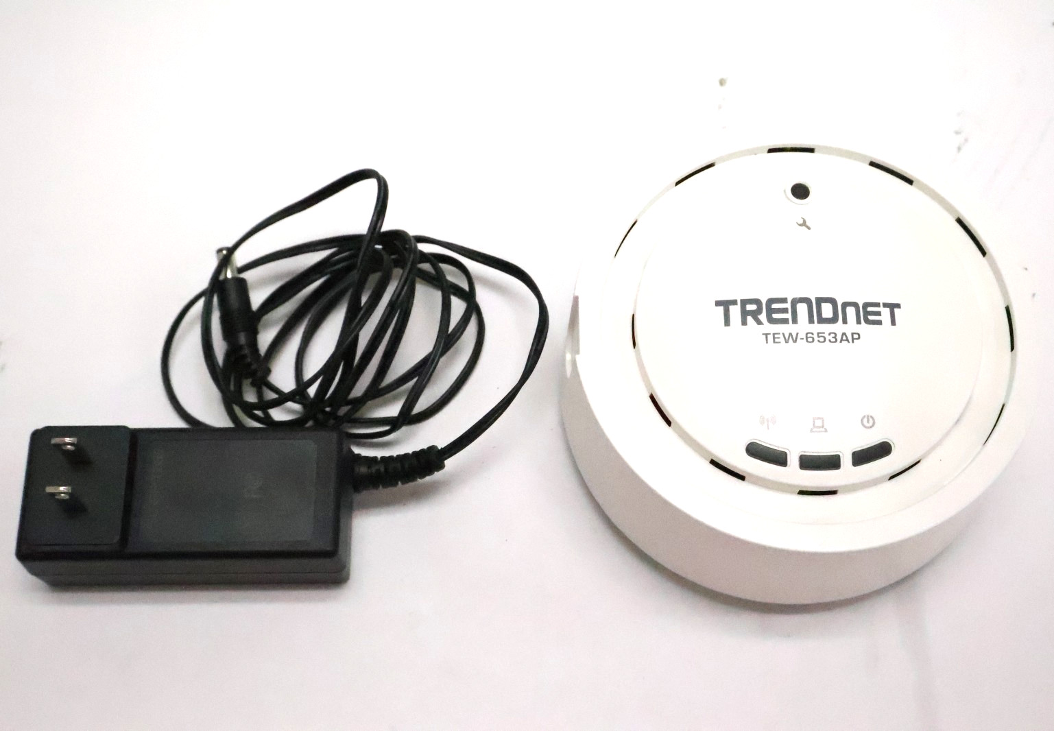 Lot of 2 TRENDnet TEW-653AP N300 Wireless Access Point w/Adapter