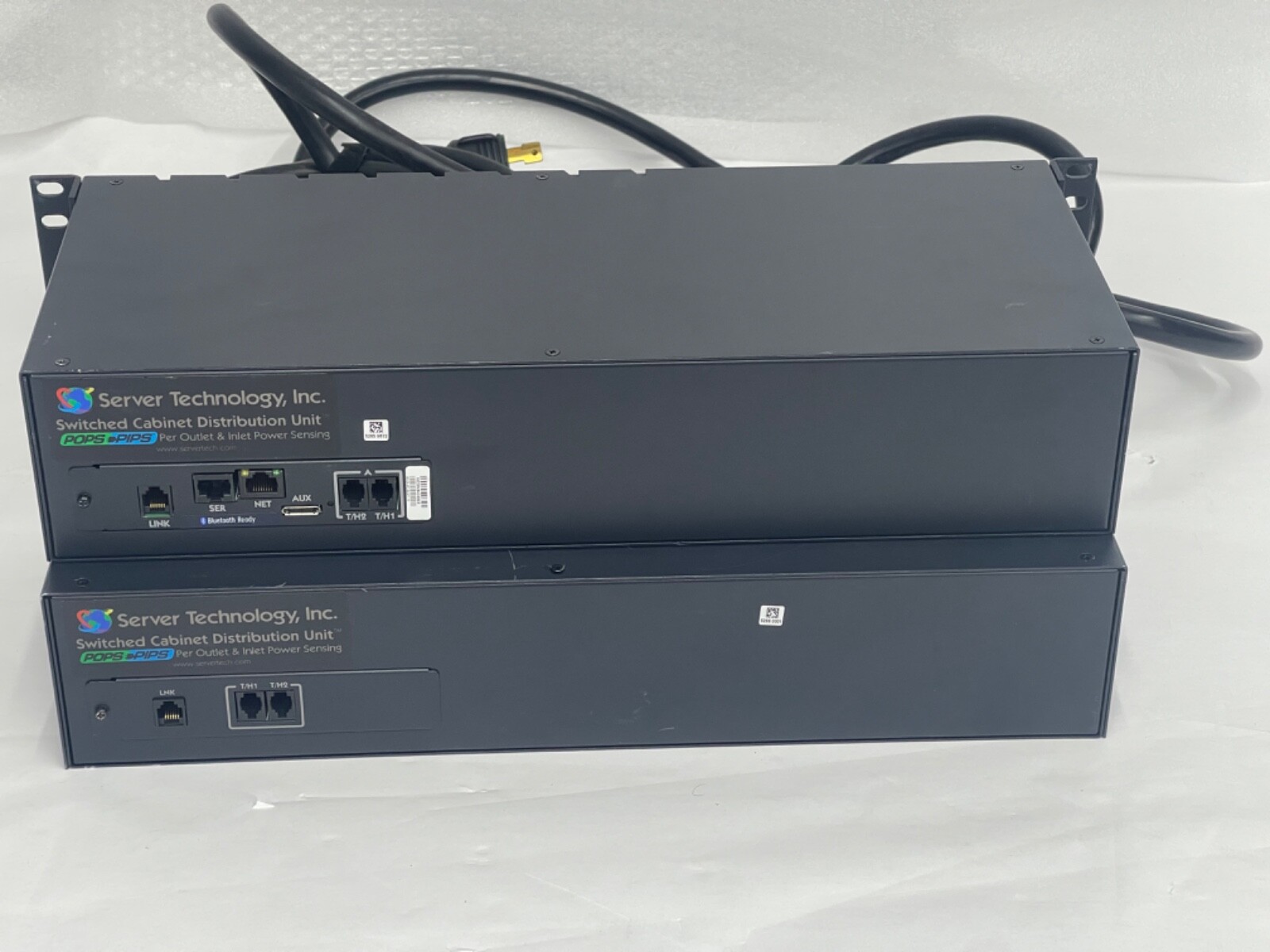 Lot of 2 Servertech Switched:1 x CWG-16H2C454 MASTER & 1 x 16H2C454/TH Expansion
