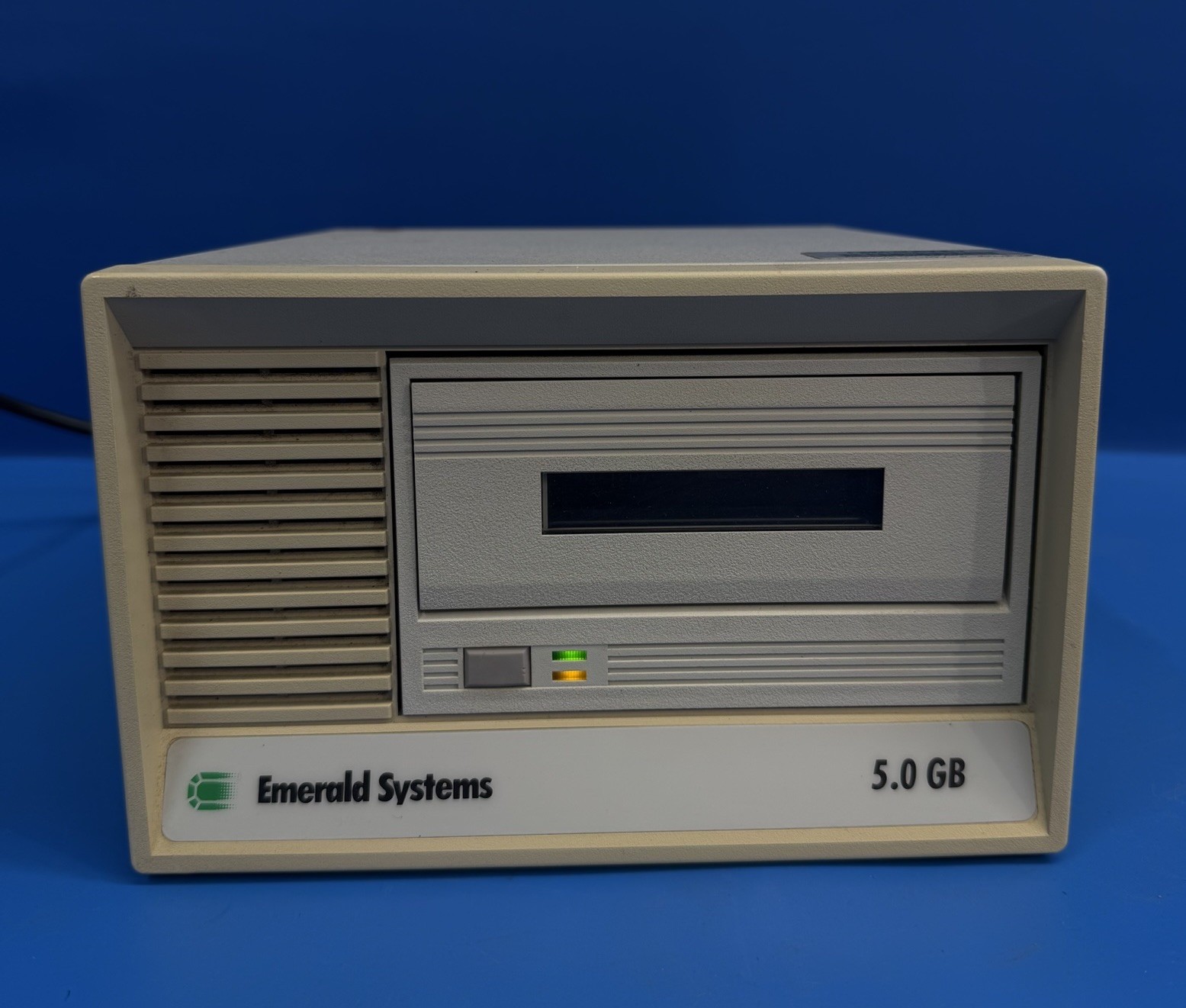 Emerald Systems DRV05G-9000 5GB External SCSI Tape Drive Powers On For Parts