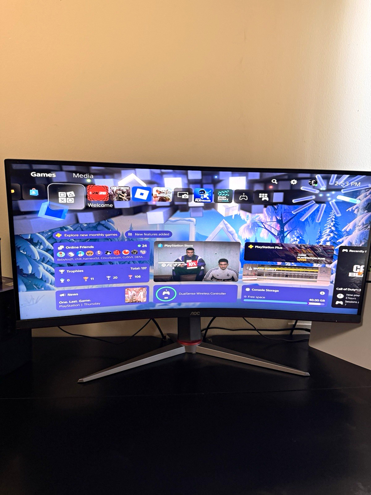 AOC AOC Gaming Widescreen Monitor 31-39.9 in 16:9 Black Widescreen