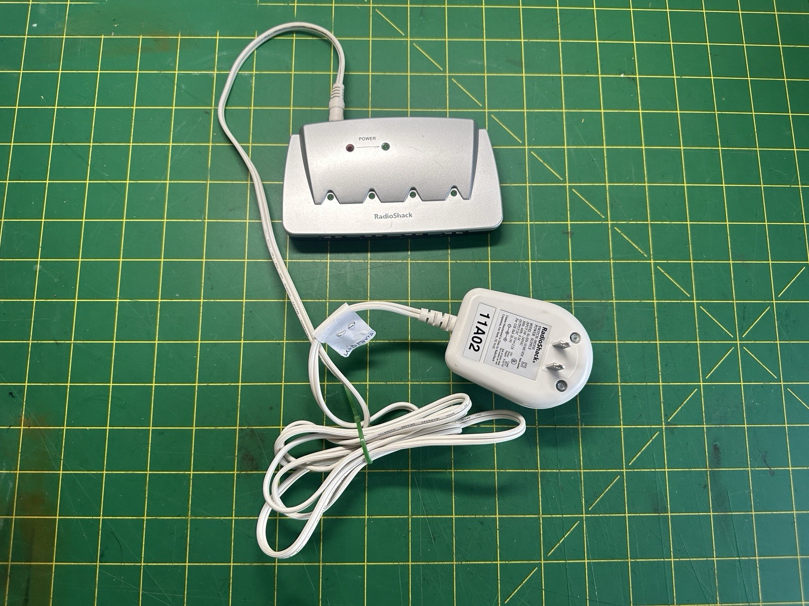 RadioShack 4-Port USB Hub w/ Power Supply 26-719