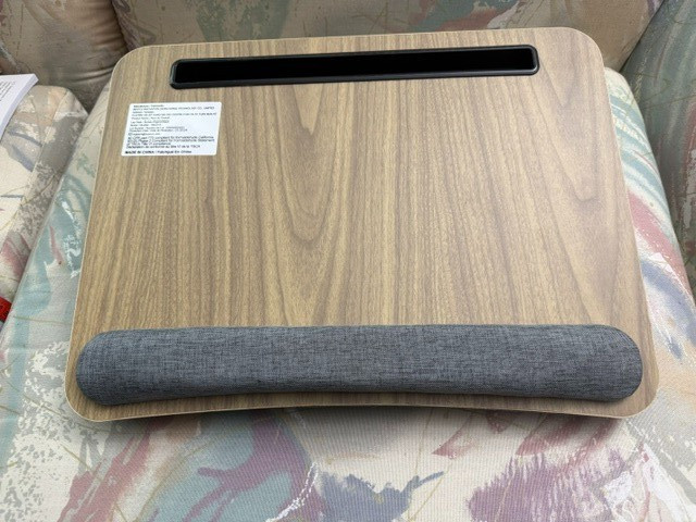 HUANUO LAP DESK WOODGRAIN TOP SURFACE, GREY CUSHION BASE 16.54" - NEW IN BOX