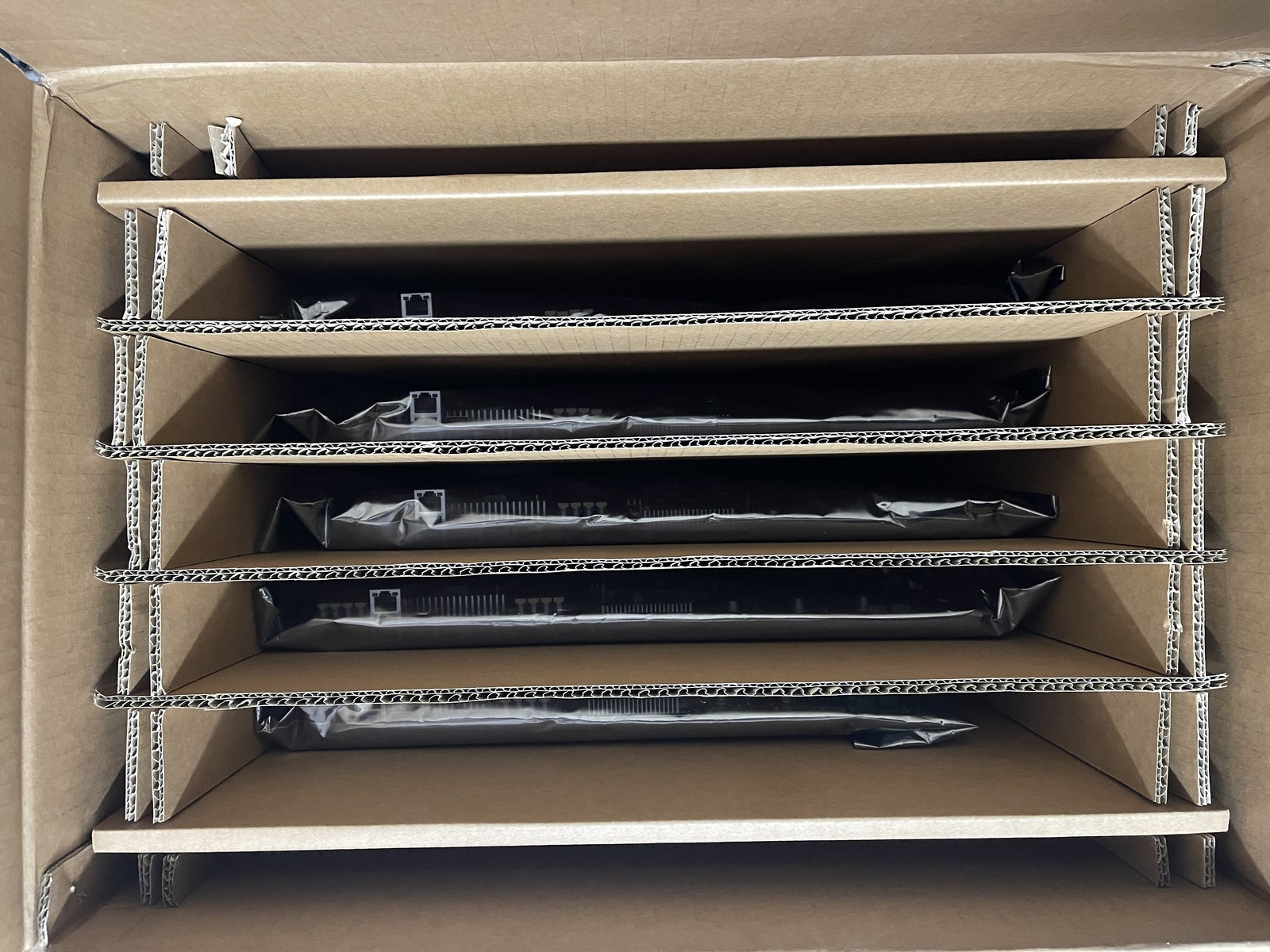 Supermicro X12DPG-QT6 With 2x Intel Xeon Platinum 8352V CPU+256GB RAM(For 4 GPU)